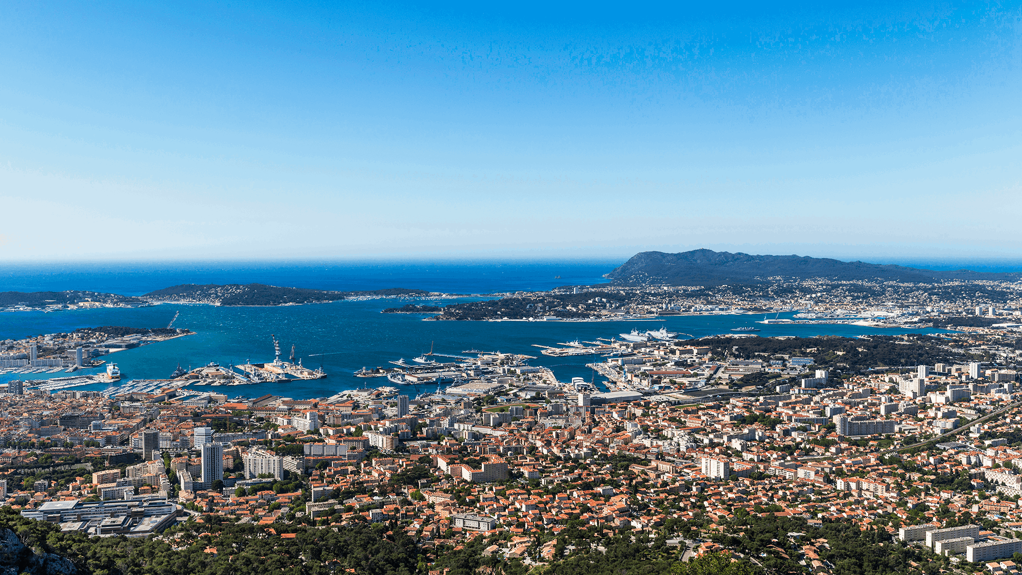 Vue aérienne de la rade de Toulon